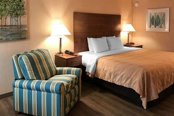  - Quality Inn Bedford - I-70 & I-76, Exit 146
