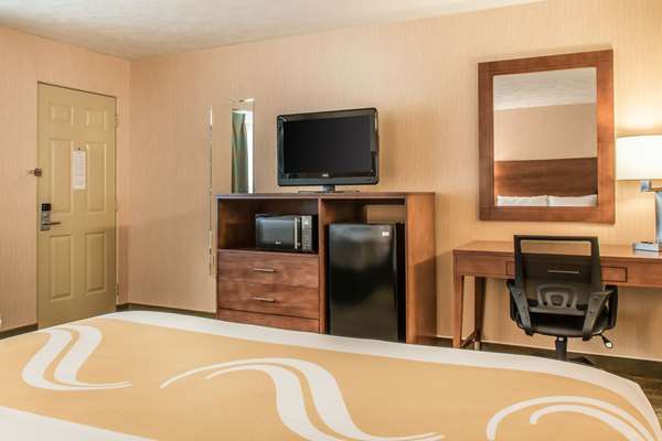  - Quality Inn Bedford - I-70 & I-76, Exit 146