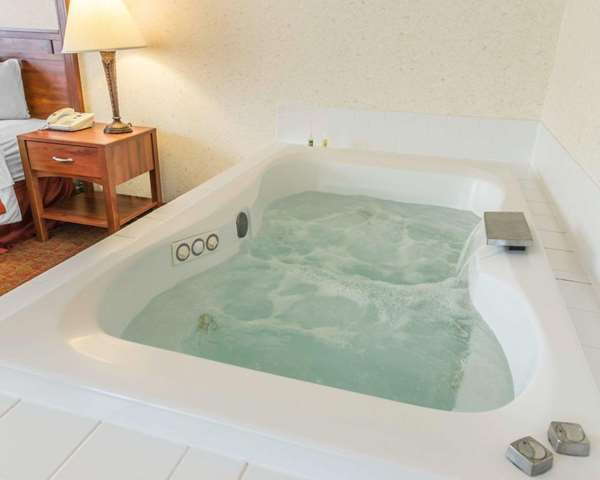 Suite - Quality Inn Royle Kittanning