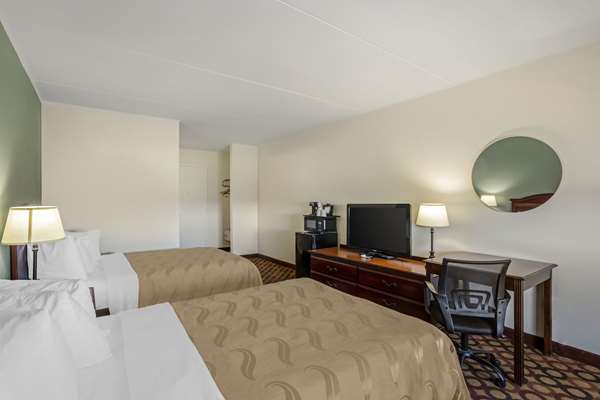  - Quality Inn Riverview Enola - I-81, Exit 65