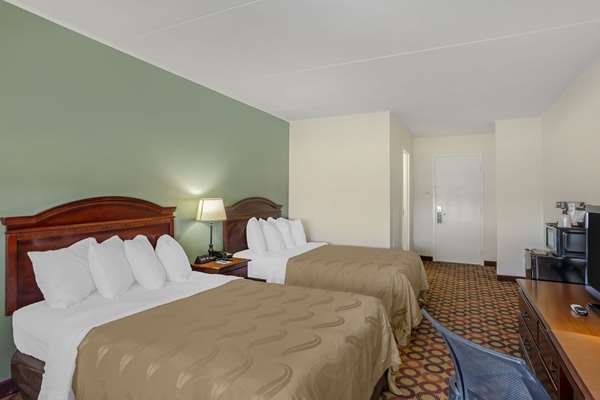  - Quality Inn Riverview Enola - I-81, Exit 65