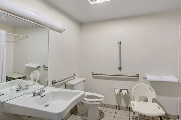  - Quality Inn Riverview Enola - I-81, Exit 65