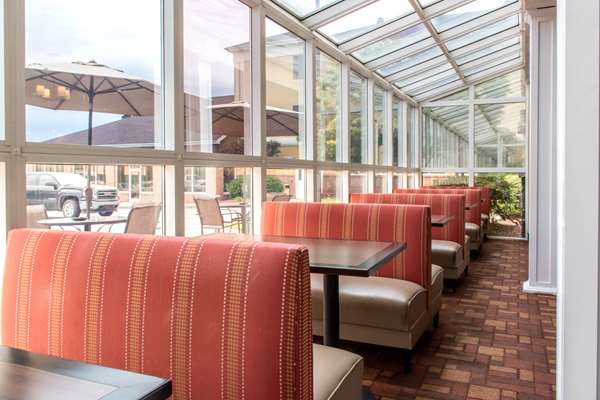 Amenities - Comfort Suites Scranton - I-81, Exit 182