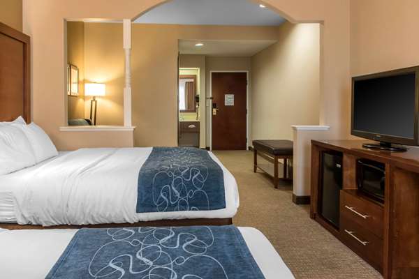 Suite - Comfort Suites Scranton - I-81, Exit 182