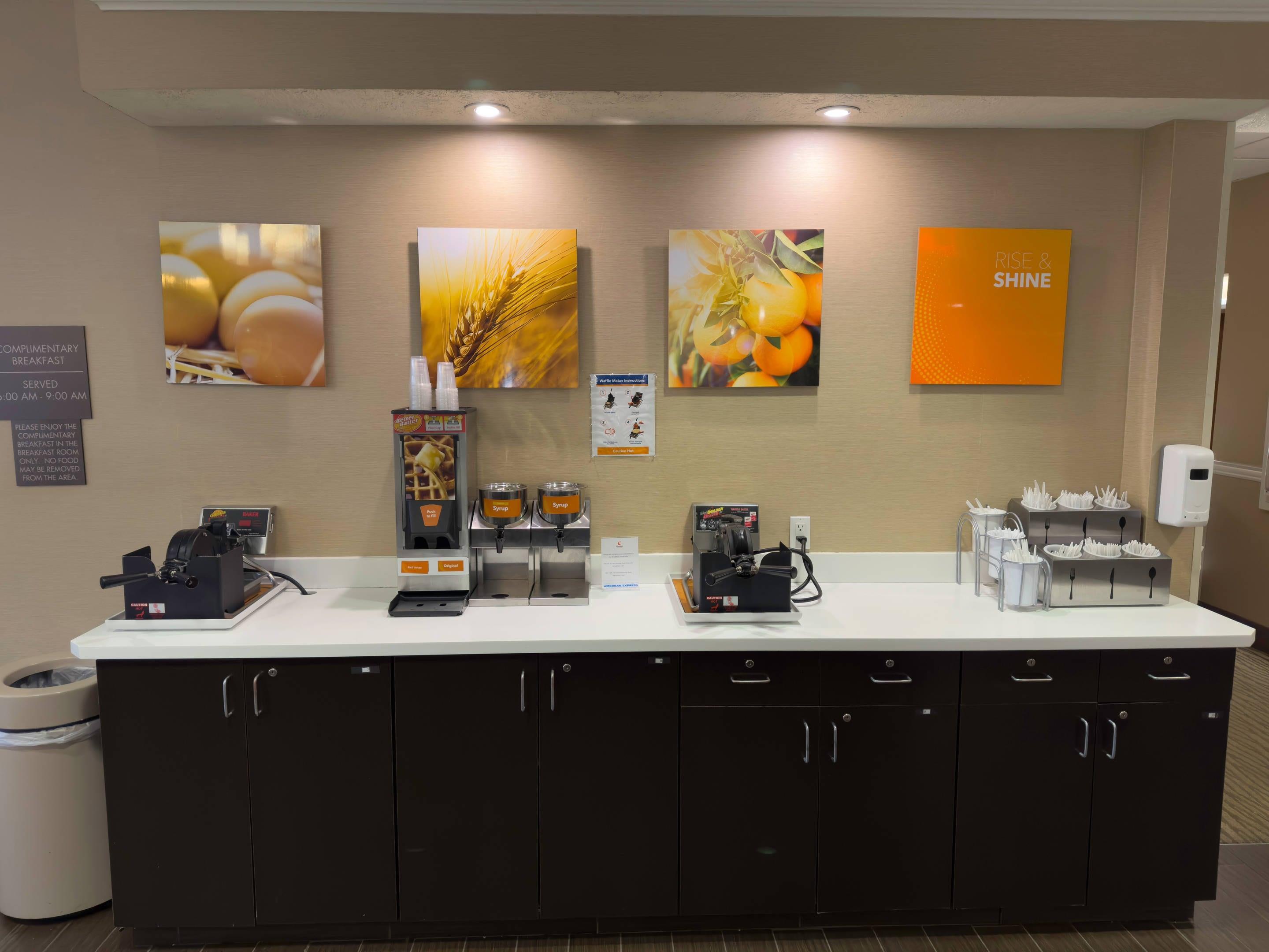 Free hot breakfast | Comfort Suites Scranton near Montage Mountain