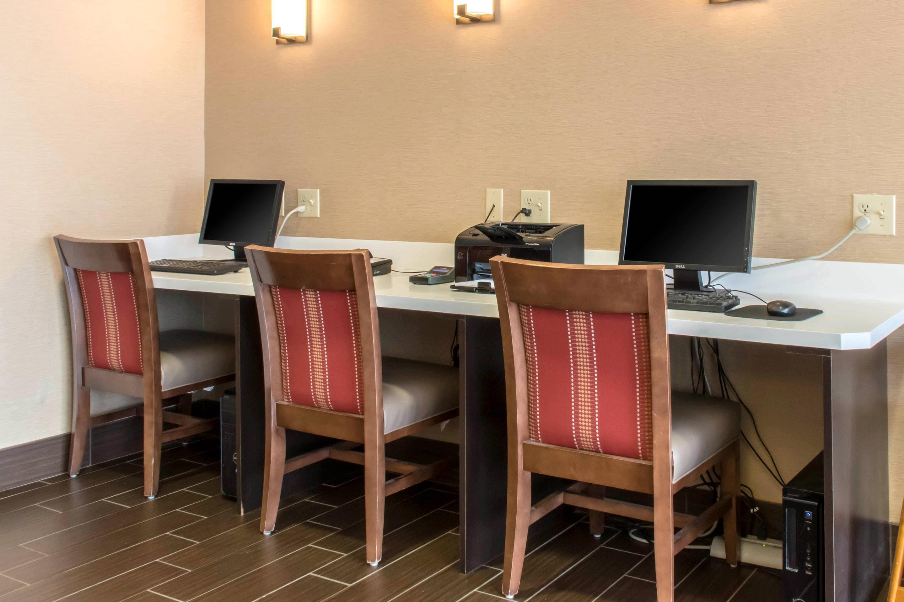 Business center | Comfort Suites Scranton near Montage Mountain