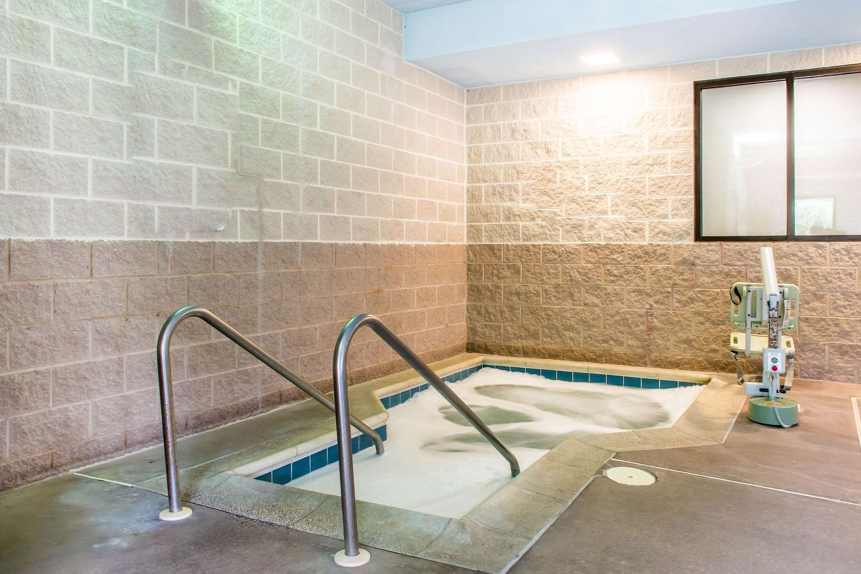 Indoor hot tub