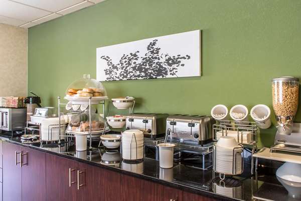 Amenities - Sleep Inn & Suites Mountville