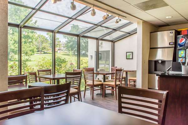 Amenities - Sleep Inn & Suites Mountville