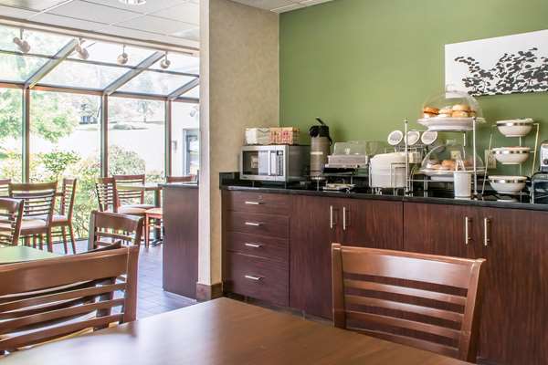 Amenities - Sleep Inn & Suites Mountville