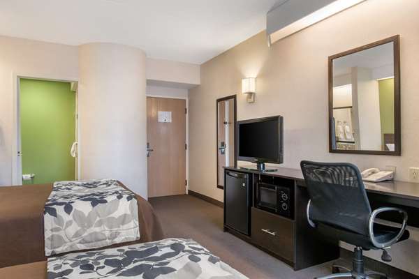  - Sleep Inn Carlisle - I-81, Exit 47