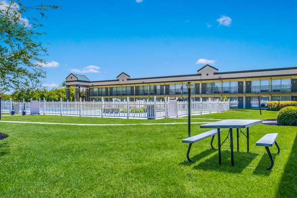 Exterior view - Quality Inn & Suites York