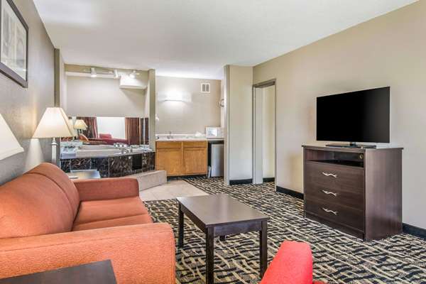 Suite - Quality Inn & Suites York