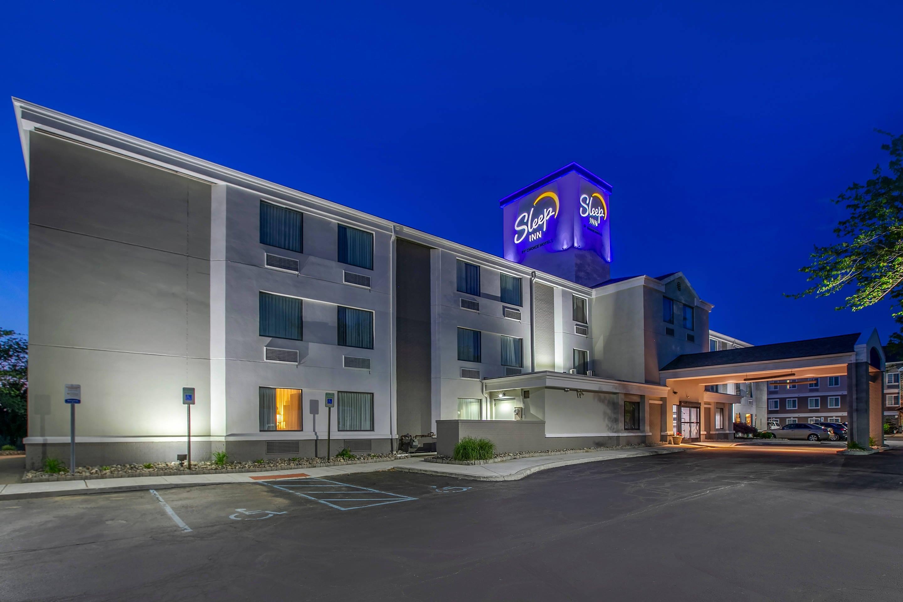 Hotel Entrance | Sleep Inn Allentown - Fogelsville
