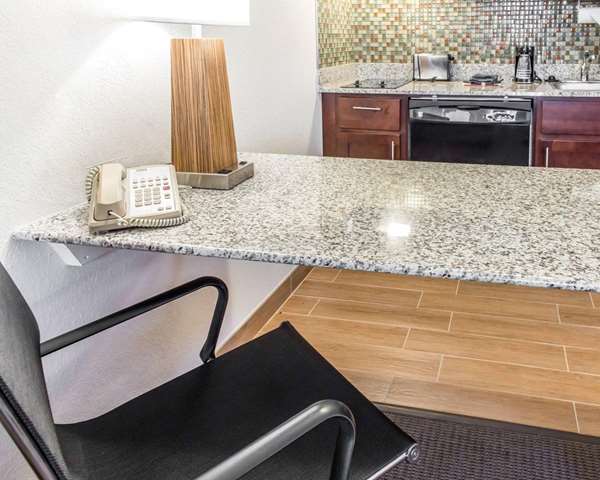 Suite - MainStay Suites Pittsburgh