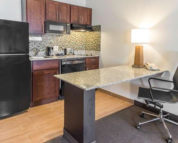 Suite - MainStay Suites Pittsburgh