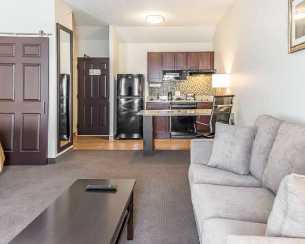 Suite - MainStay Suites Pittsburgh
