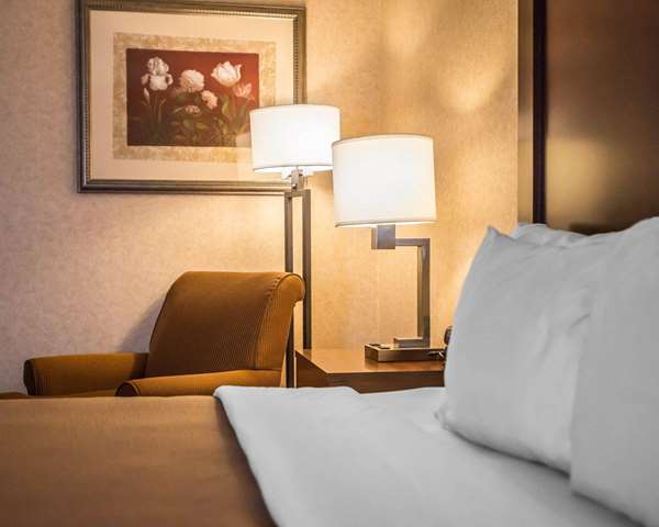  - Comfort Inn Hamlin - I-84 Exit 17