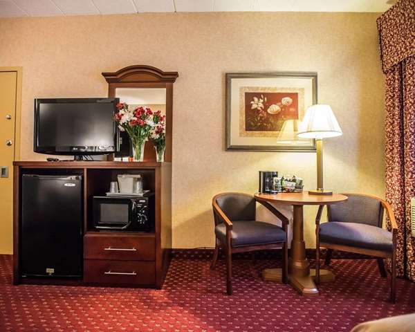  - Comfort Inn Hamlin - I-84 Exit 17