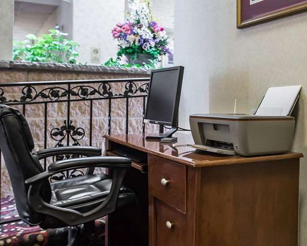 Conference Area - Comfort Inn Hamlin - I-84 Exit 17