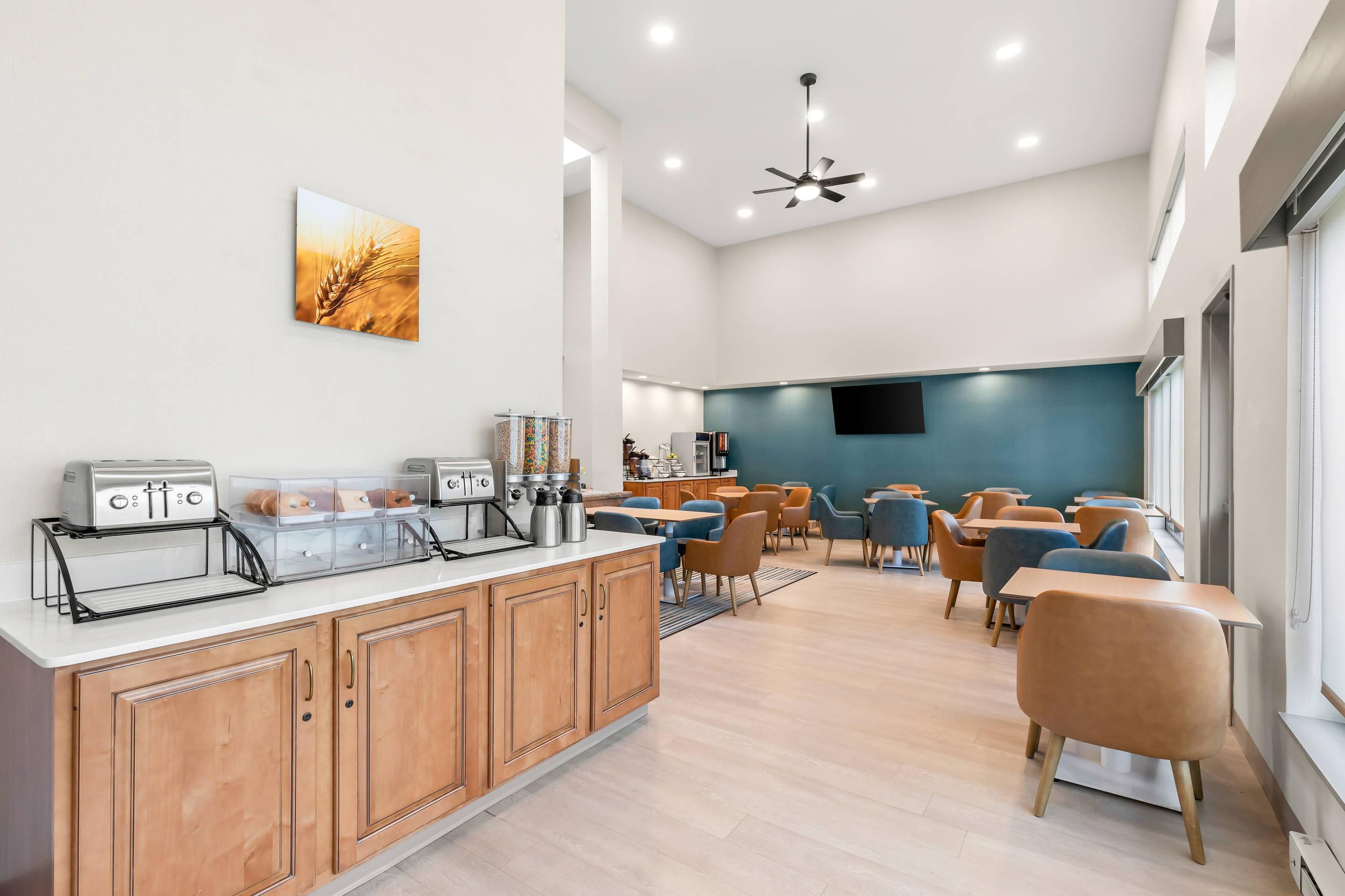Breakfast area