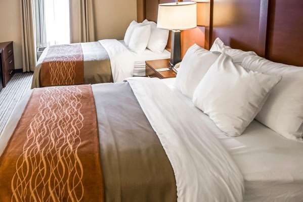 Suite - Comfort Inn at the Park Hummelstown