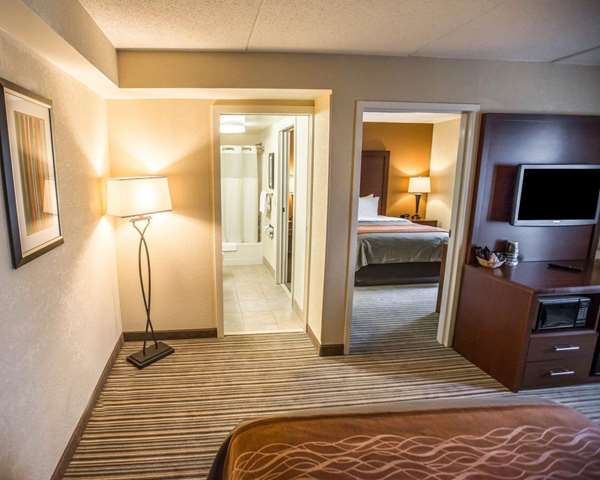 Suite - Comfort Inn at the Park Hummelstown