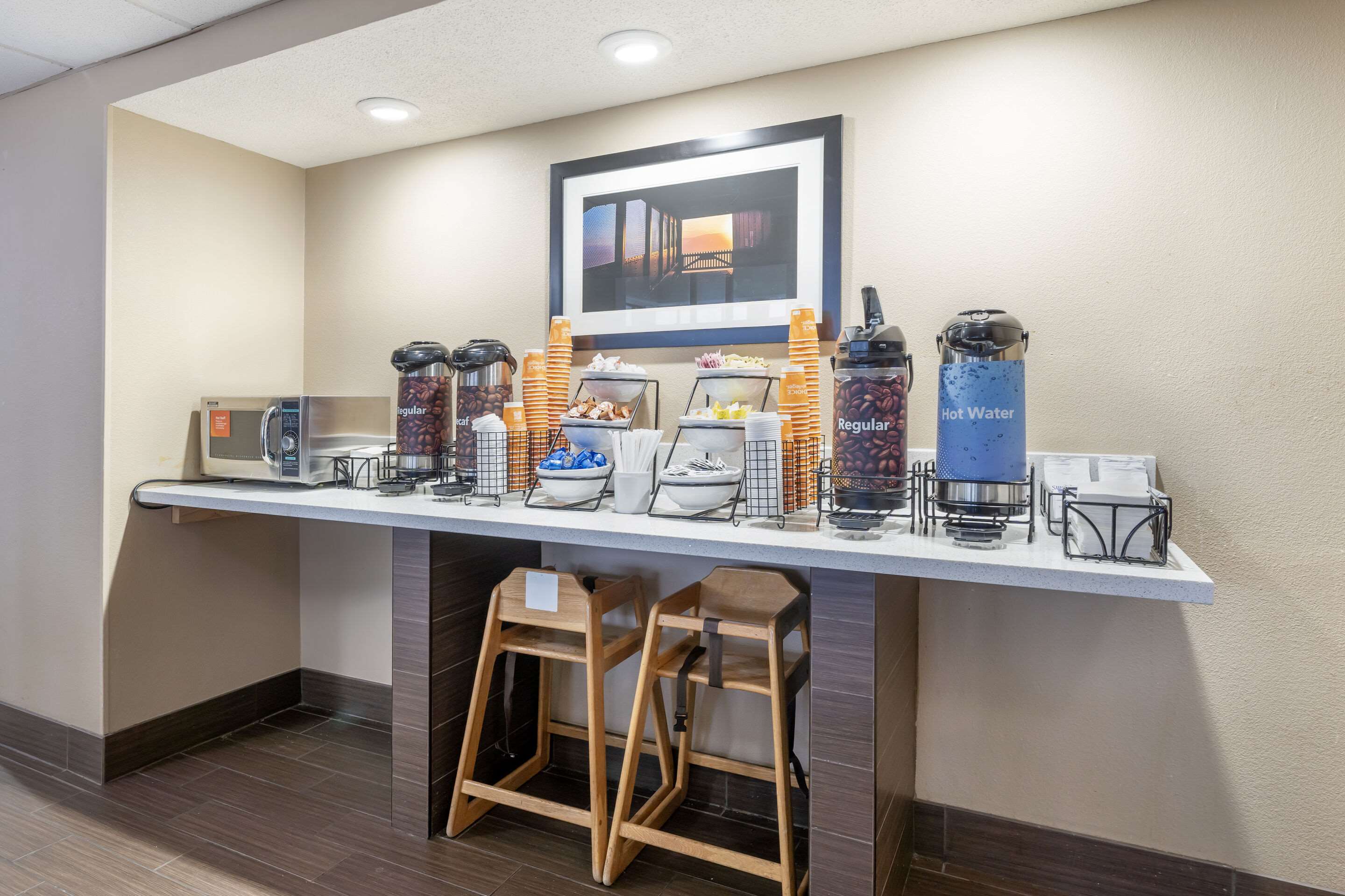 Breakfast area | Quality Inn & Suites