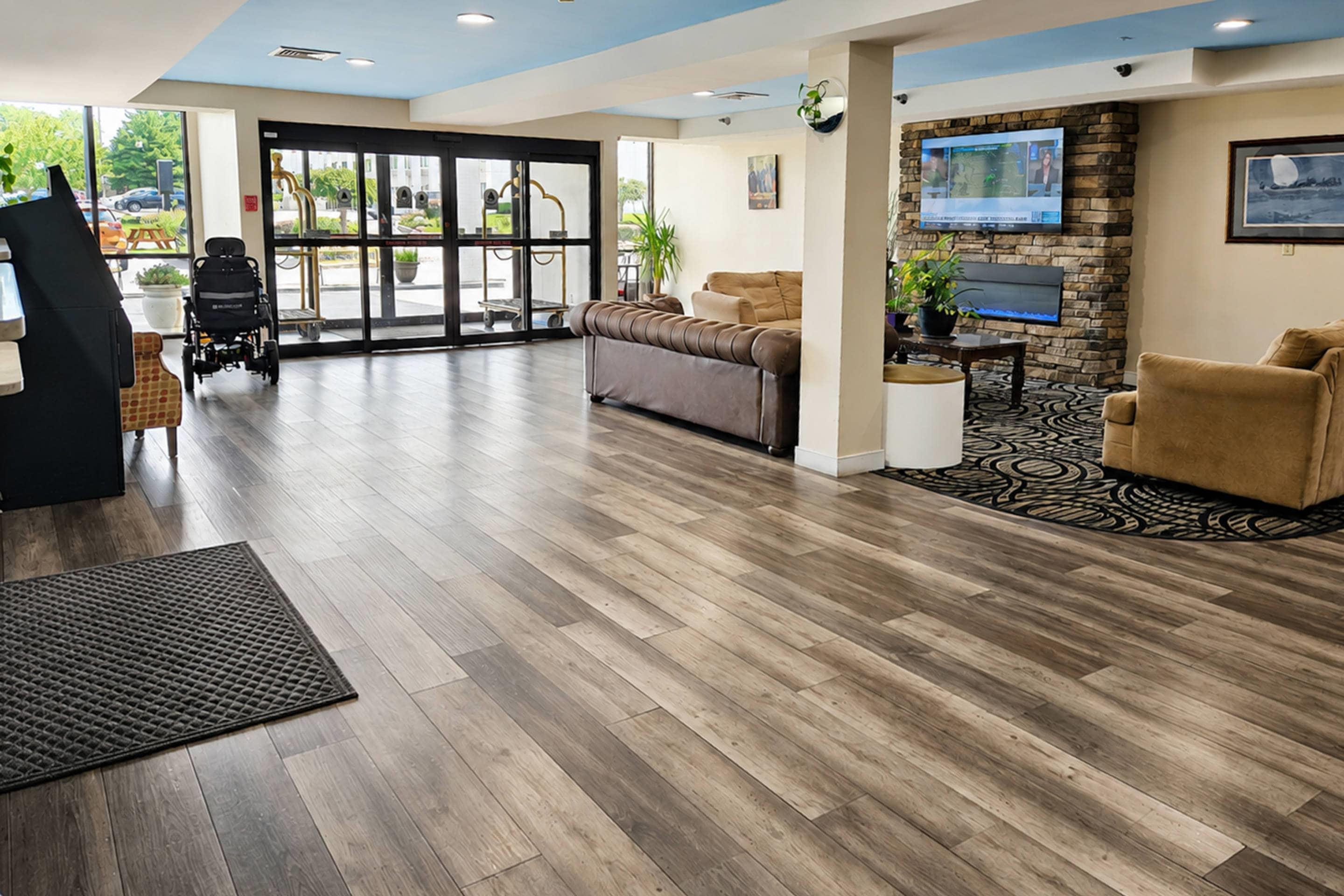 Hotel lobby | Quality Inn & Suites - Gettysburg