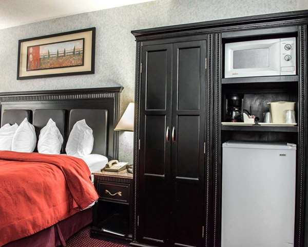  - Quality Inn & Suites Gibsonia - I-76, Exit 39