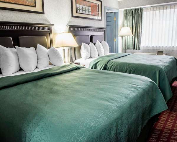  - Quality Inn & Suites Gibsonia - I-76, Exit 39