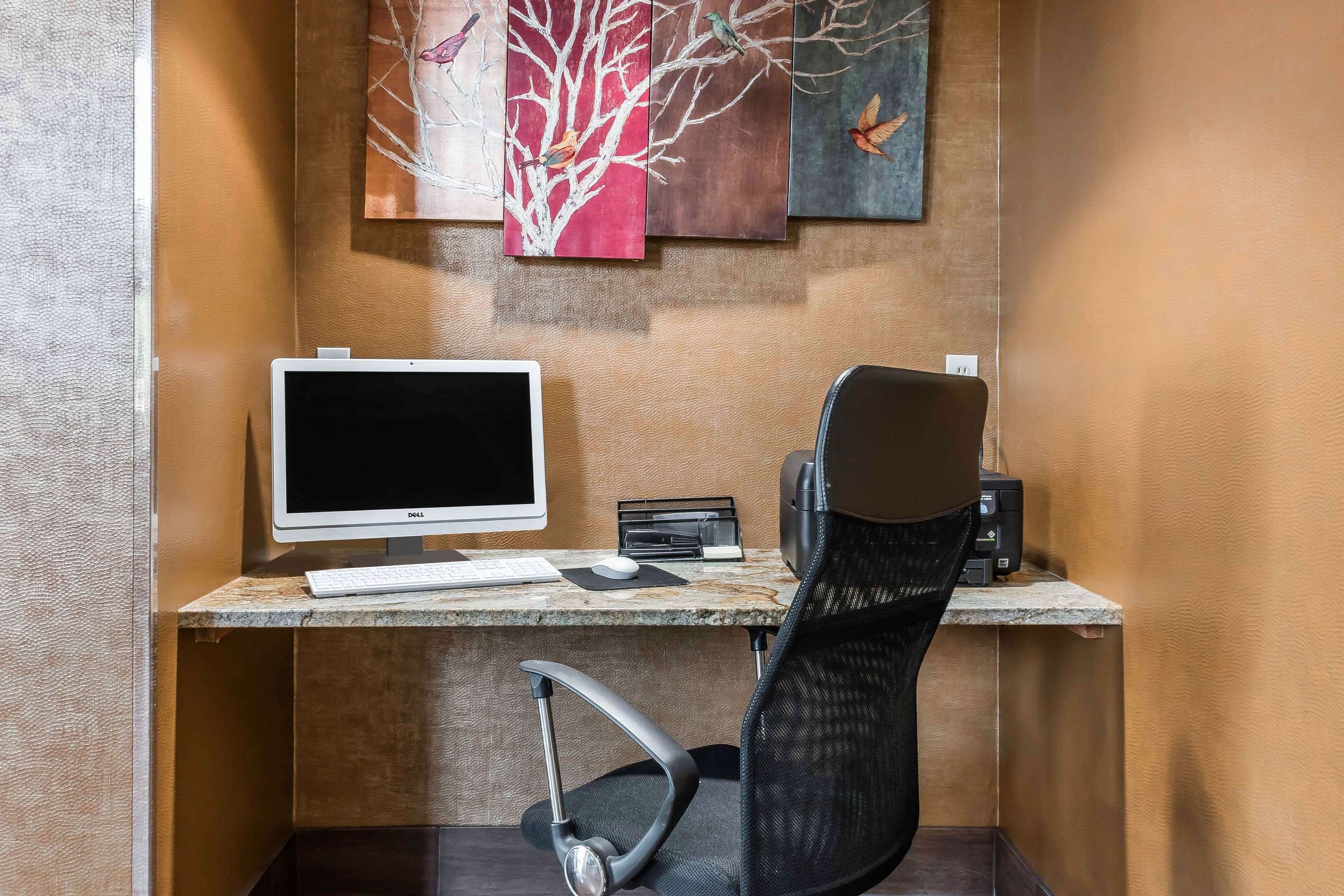 Computer in the lobby