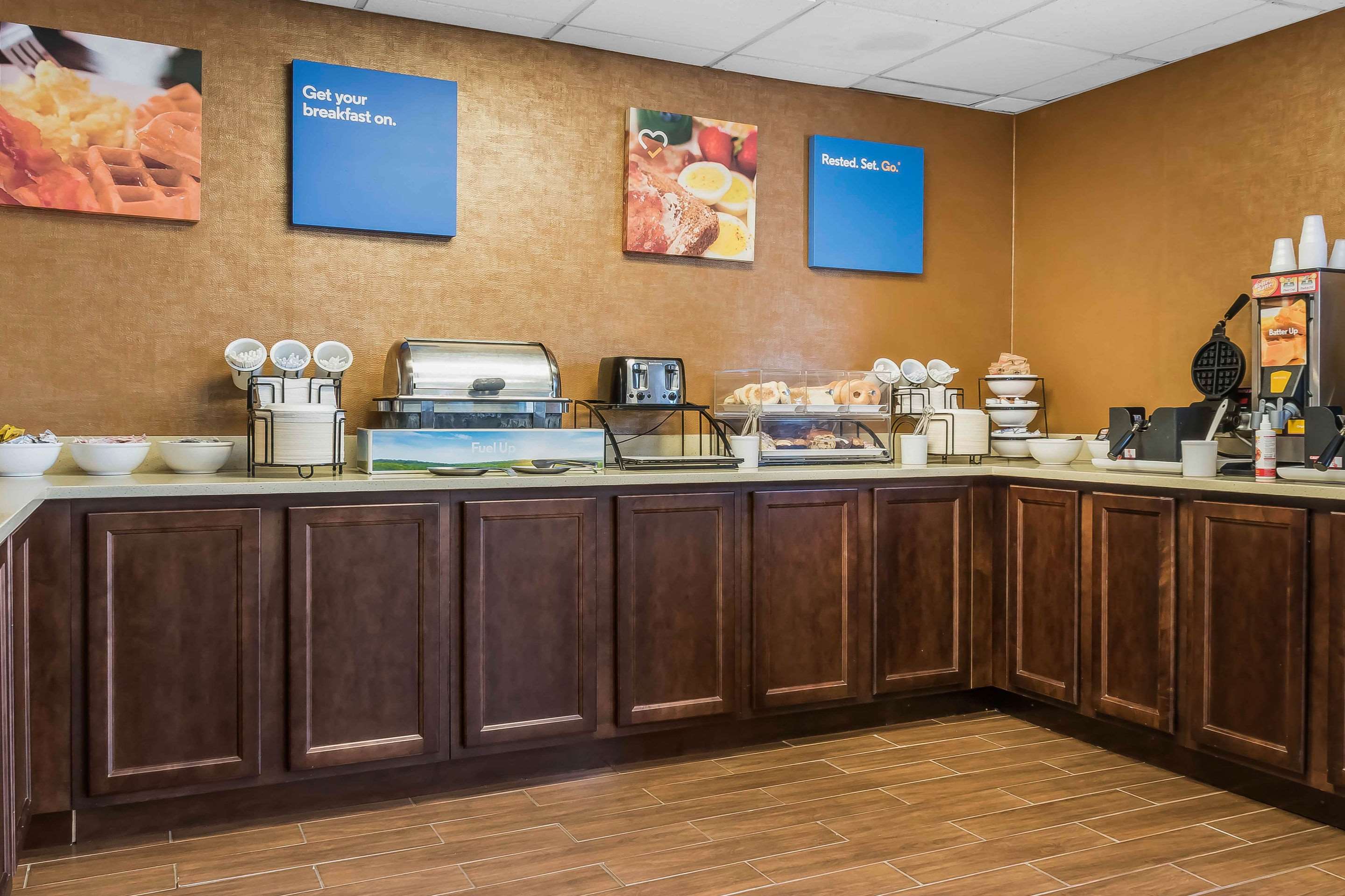 Breakfast area