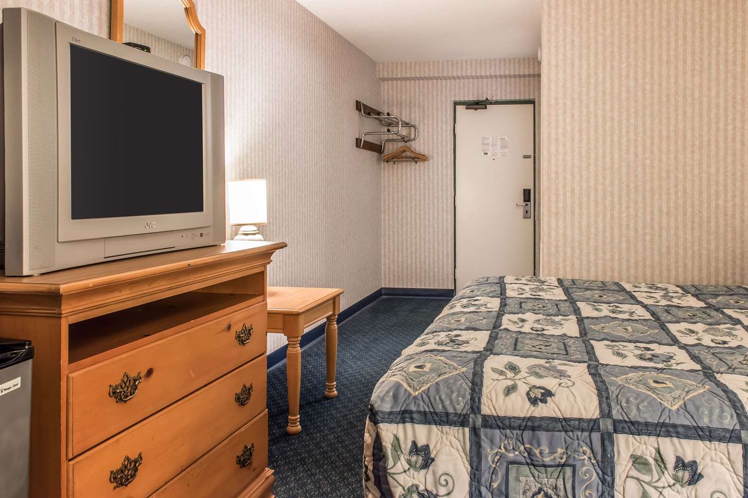 Rodeway Inn Amish Country Lancaster, PA See Discounts