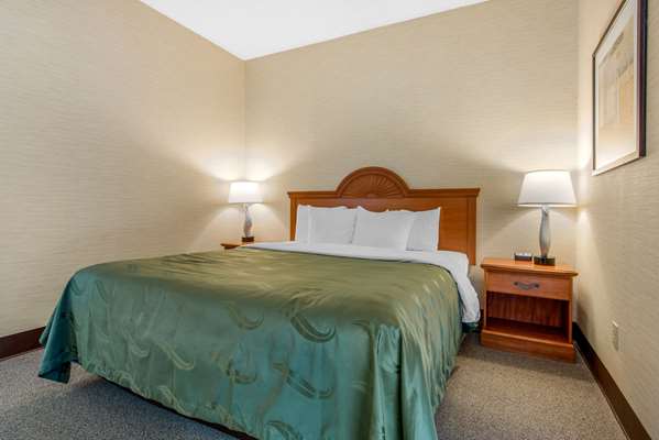 Suite - Quality Inn & Suites Mansfield
