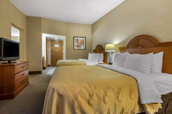 Suite - Quality Inn & Suites Mansfield