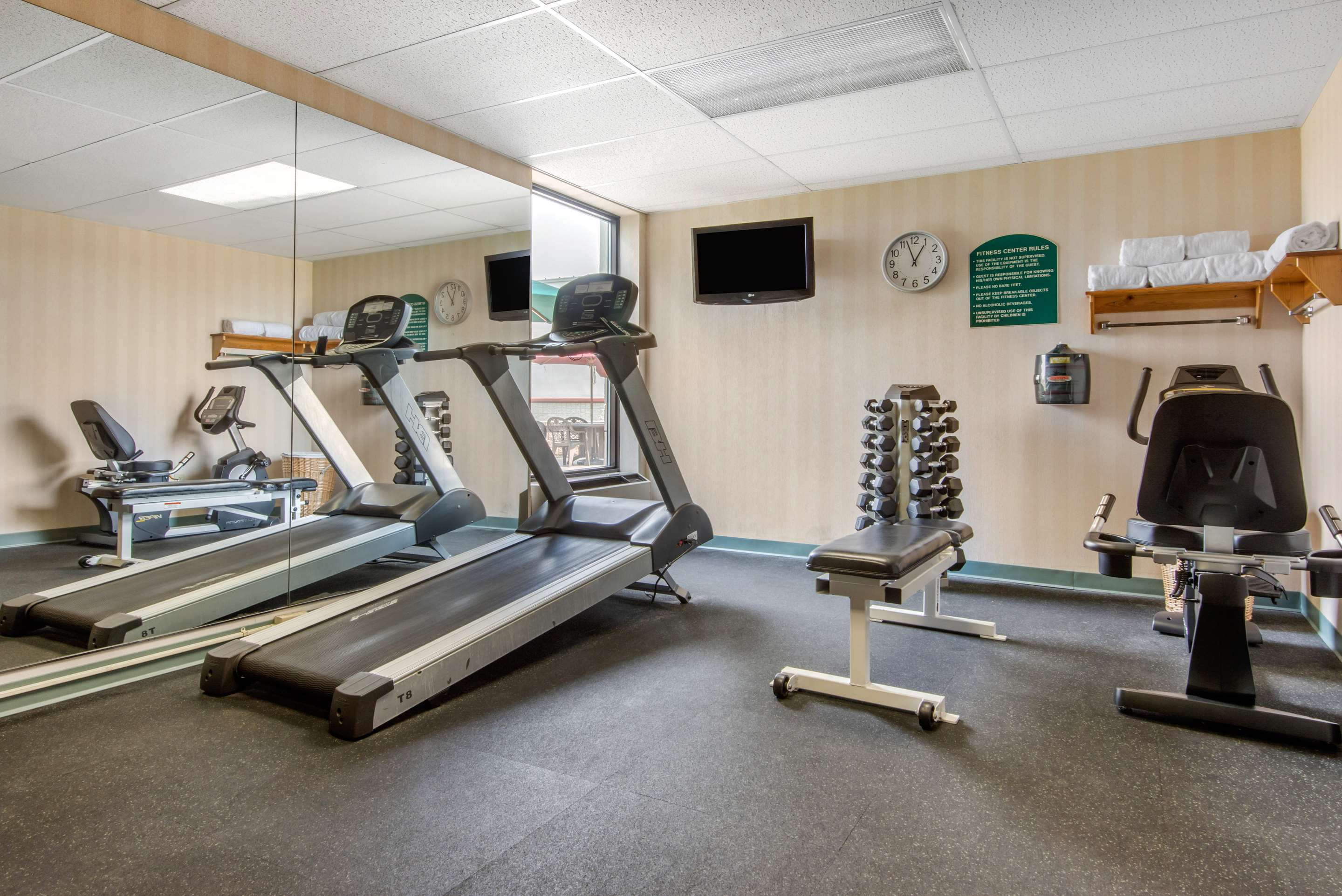 Fitness center | Quality Inn & Suites