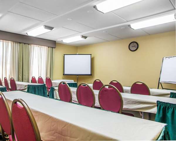  - Comfort Inn West Allentown - I-78, Exit 49