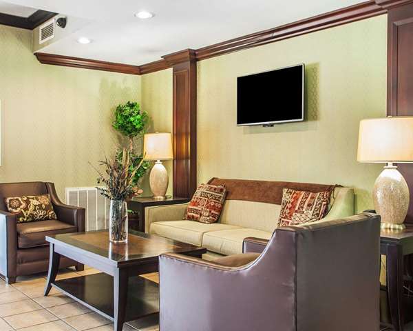  - Comfort Inn West Allentown - I-78, Exit 49