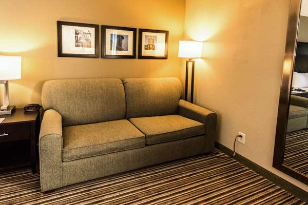  - Comfort Inn West Allentown - I-78, Exit 49