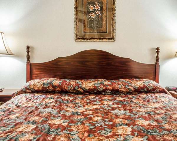  - Econo Lodge Frackville