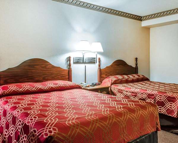  - Econo Lodge Frackville