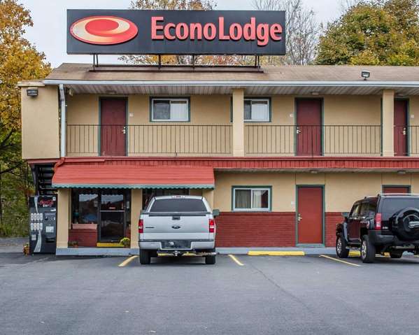 Exterior view - Econo Lodge Frackville
