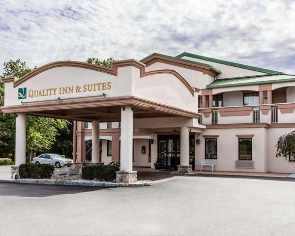 Exterior view - Quality Inn & Suites Quakertown - I-476, Exit 44