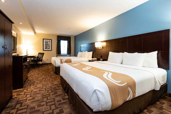  - Quality Inn & Suites Quakertown - I-476, Exit 44
