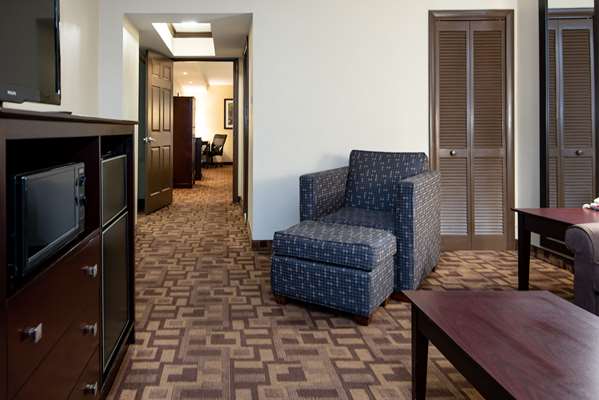  - Quality Inn & Suites Quakertown - I-476, Exit 44