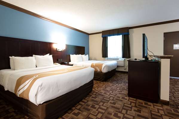 Suite - Quality Inn & Suites Quakertown - I-476, Exit 44