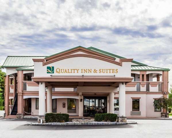 Exterior view - Quality Inn & Suites Quakertown - I-476, Exit 44