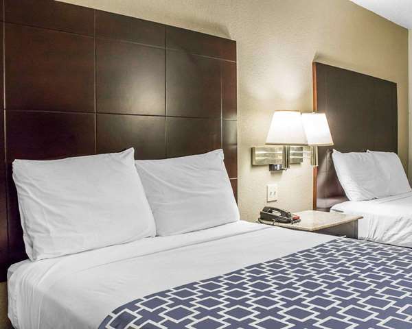  - Econo Lodge Scranton - I-81, Exit 182