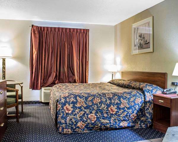 Suite - Econo Lodge Scranton - I-81, Exit 182